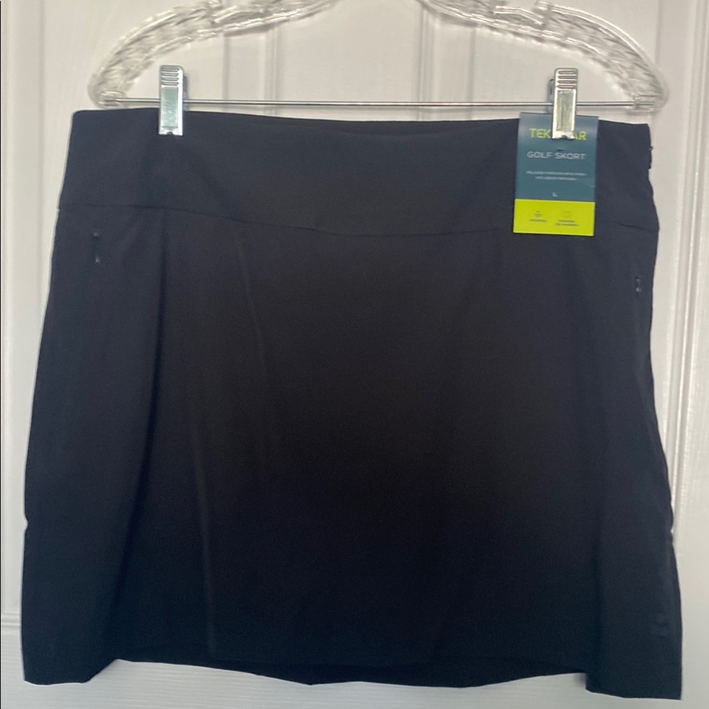 ⭐️4/$20⭐️ Tek Gear NWT Women's Black Skort